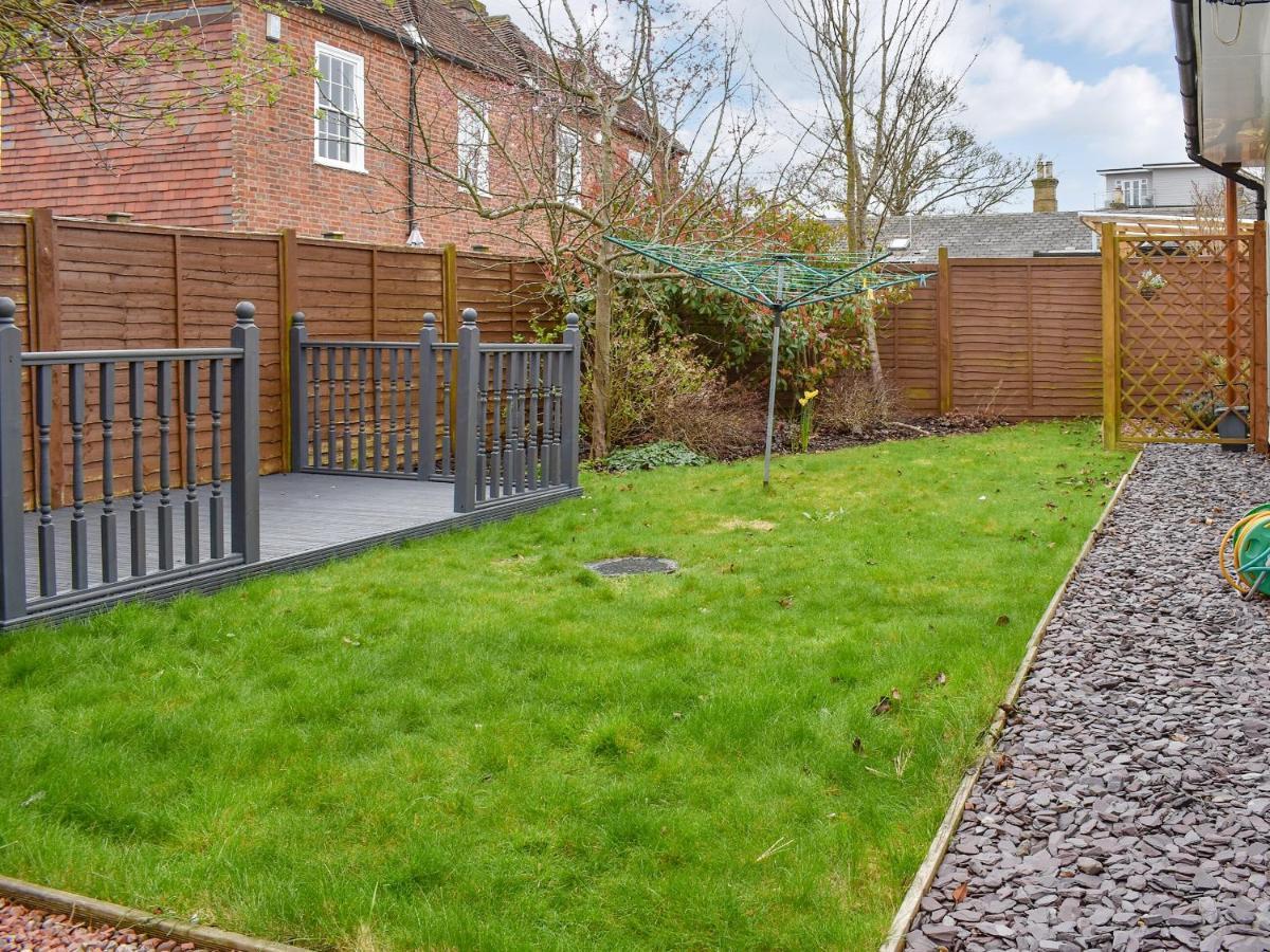 The Lodge Cosham Exterior photo